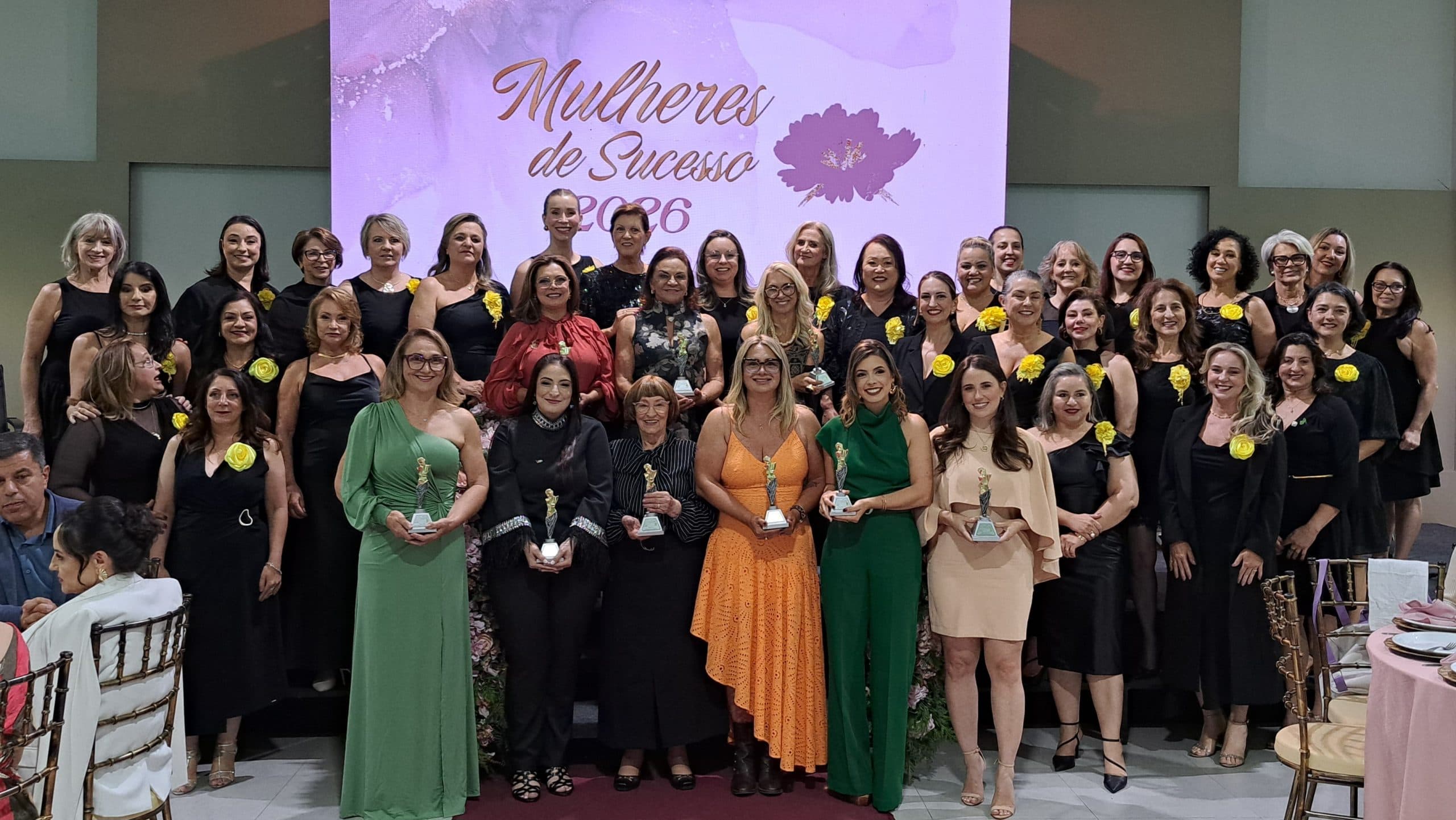Prêmio Mulheres de Sucesso homenageia nove mulheres que impulsionam o desenvolvimento em Lages - Notícia no Ato