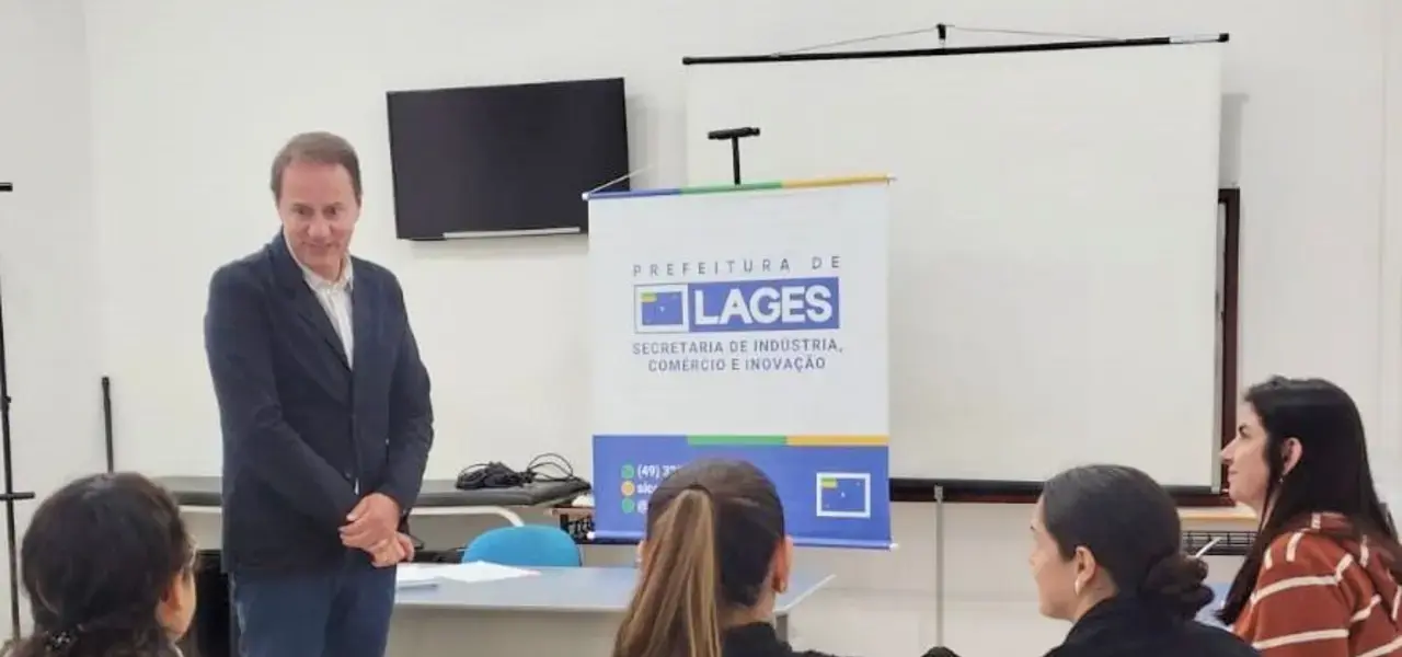 Banco do Emprego divulga 297 vagas de empregos em Lages - Visor Notícias
