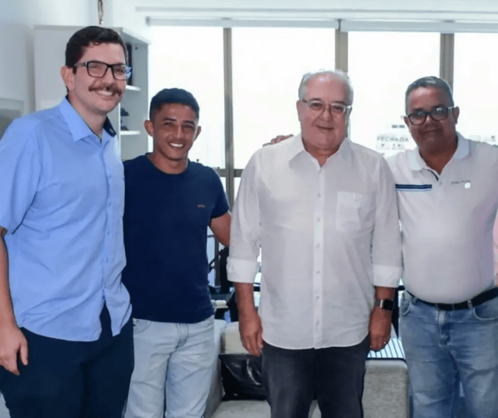 Pel Lages fecha apoio ao deputado federal Augusto Coutinho após articulação com Felipe Carreras e aval de João Campos
