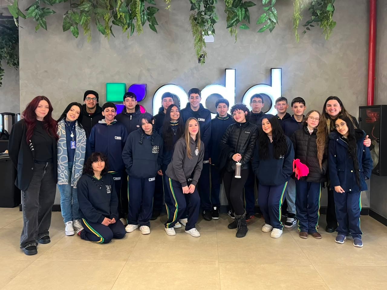 Estudantes da rede municipal de Lages visitam a NDD Tech