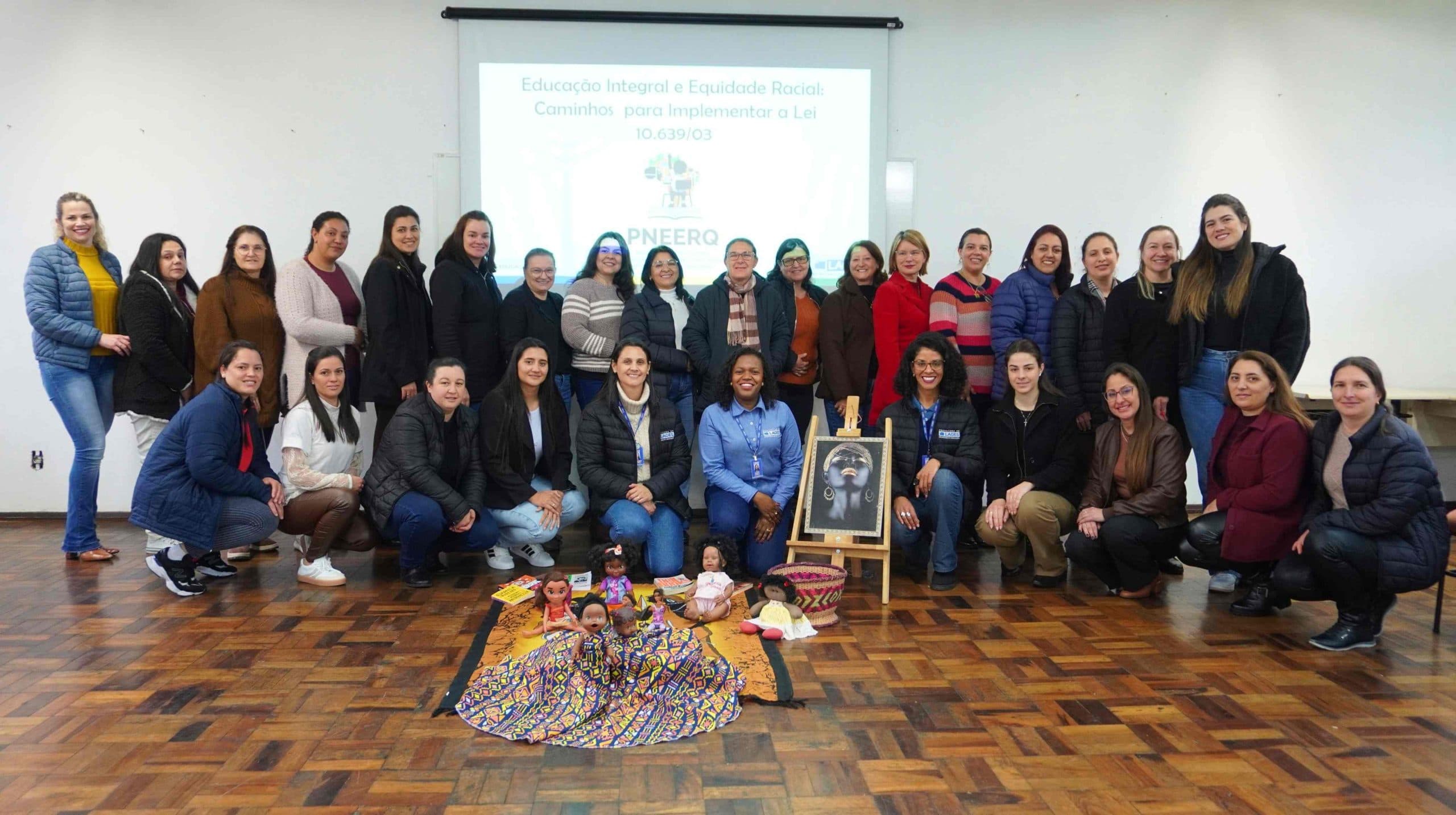 Formação em Lages reforça combate ao racismo e valorização da diversidade nas escolas - Notícia no Ato